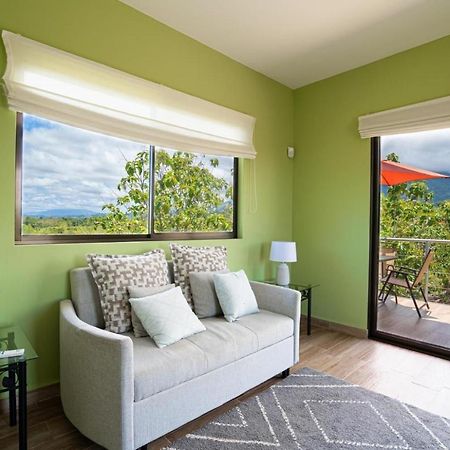 Villa Kiskadee - Beautiful Mountain Views With Private Pool Quepos Eksteriør bilde